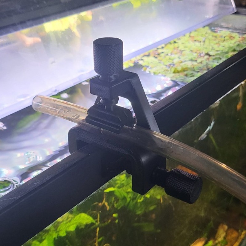Abraçadeira para Mangueira de  - Plastic Pipe Clip avaliação e preço
